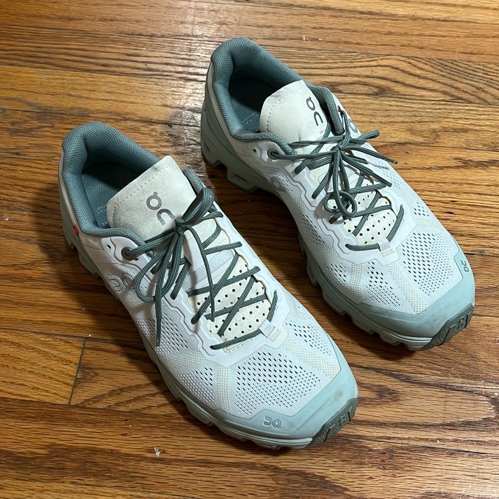 ON Cloud Sneakers